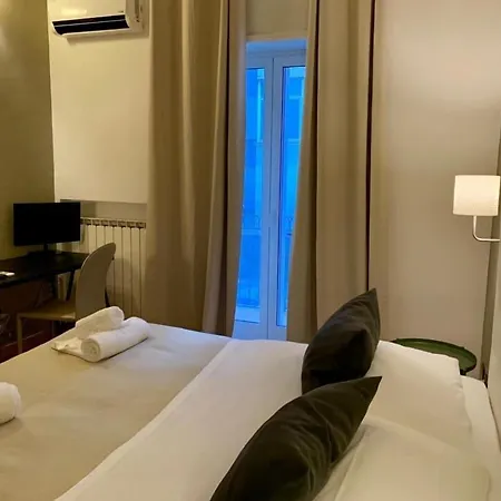 Πανσιόν A Due Passi Dal Ponte 3*